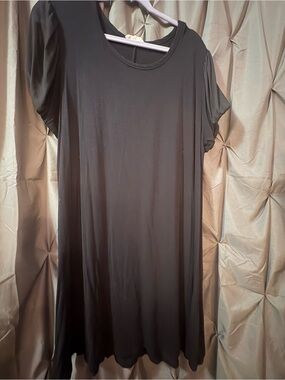 Forever 21 Black Garment with Branded Inner Tag